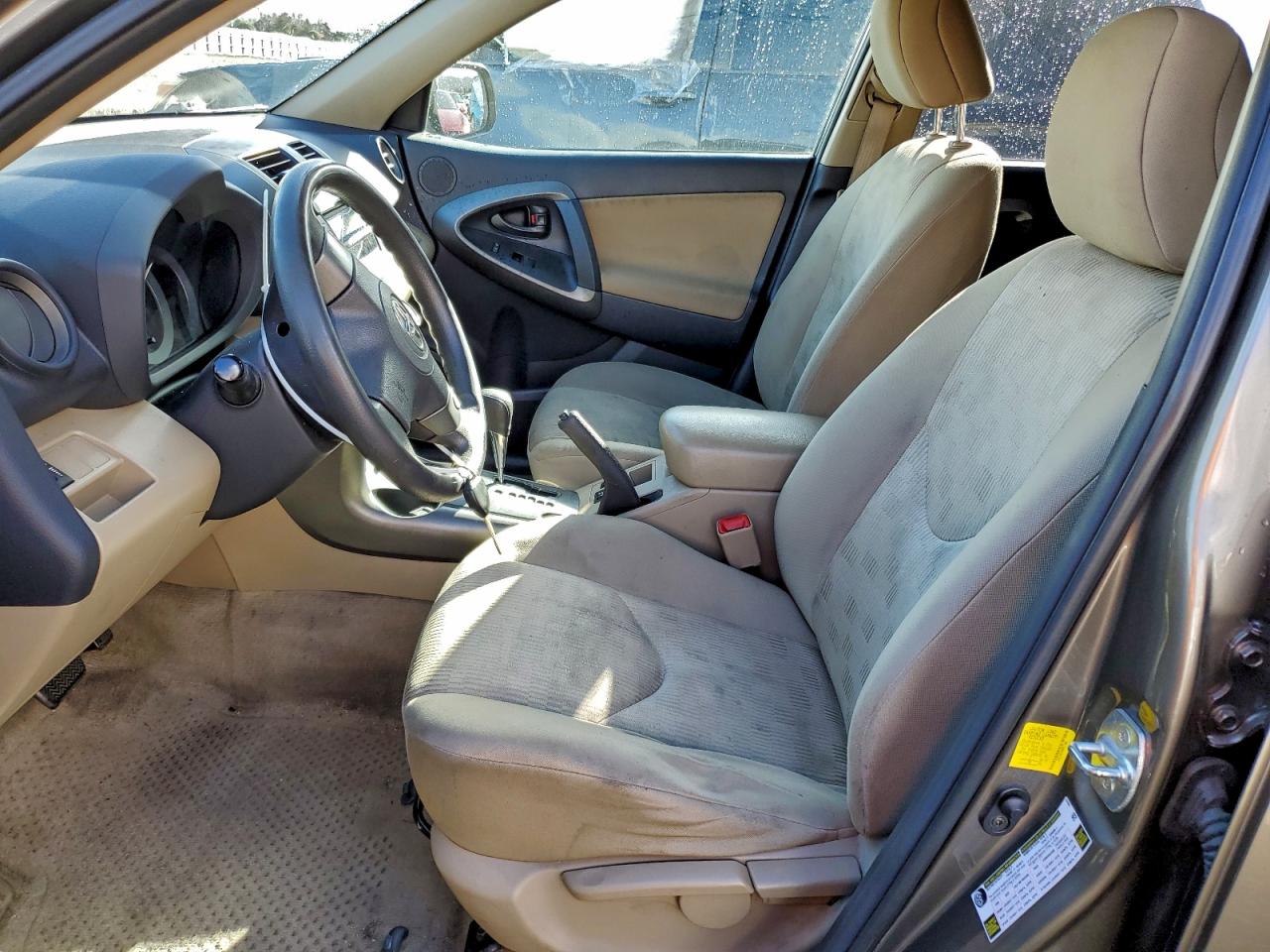 2011 TOYOTA RAV4 photo 7