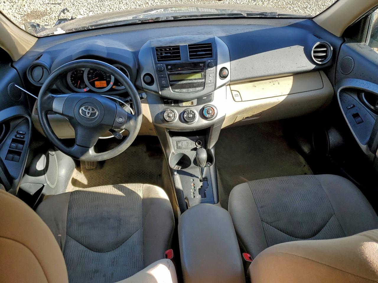 2011 TOYOTA RAV4 photo 8
