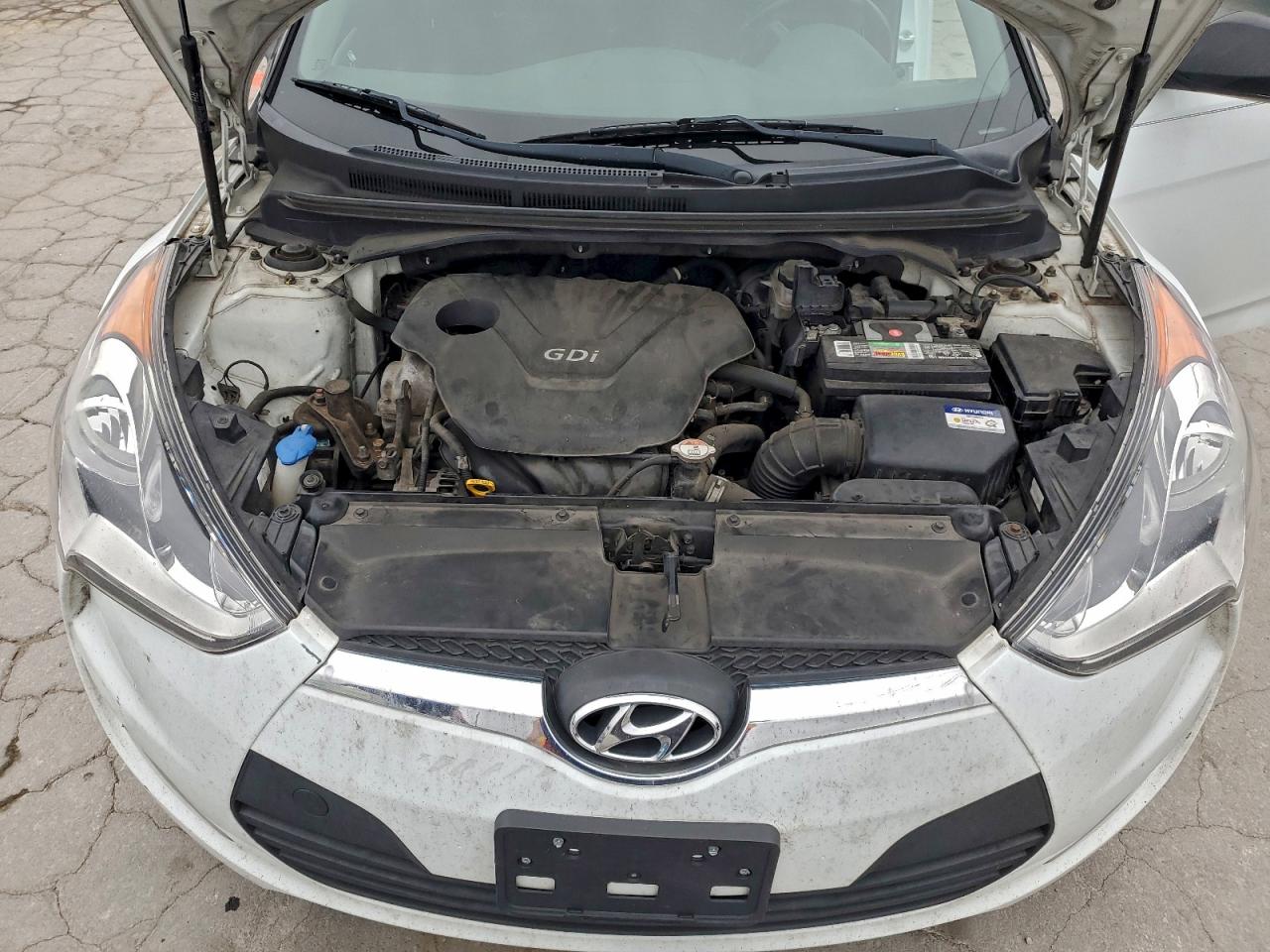 2017 HYUNDAI VELOSTER photo 11