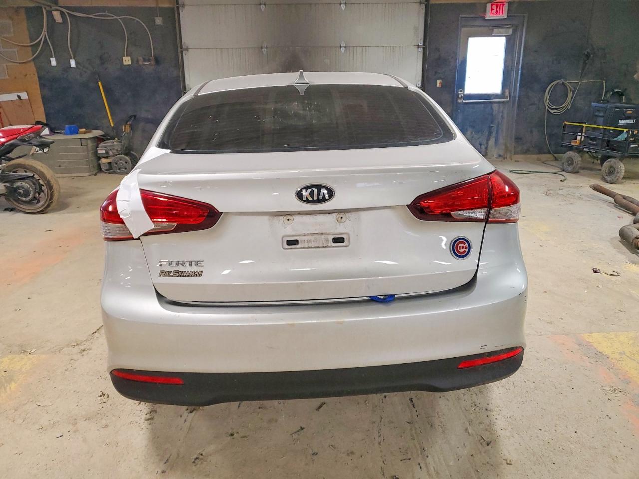 2017 KIA FORTE LX photo 6