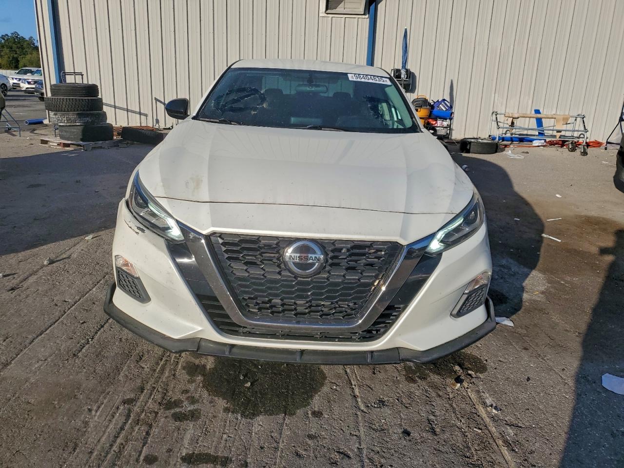 2019 NISSAN ALTIMA SR photo 5