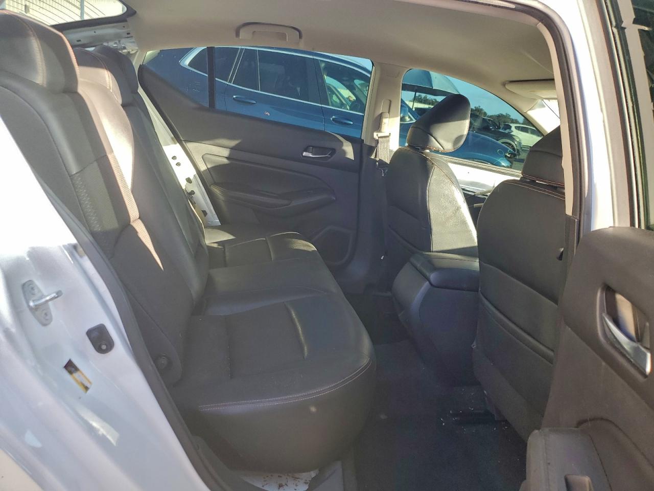 2019 NISSAN ALTIMA SR photo 10
