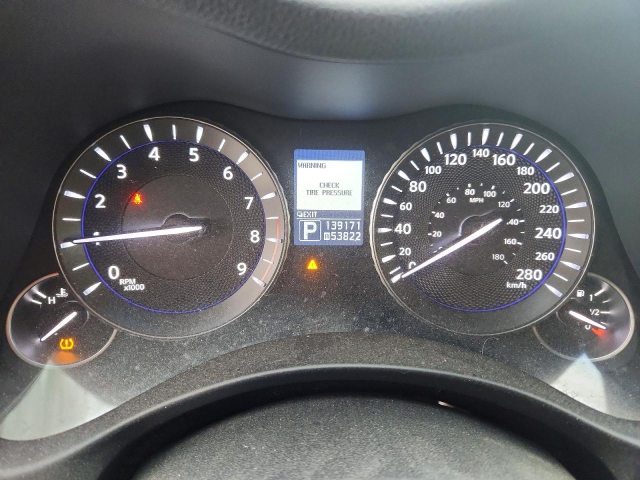 2012 INFINITI M37 X photo 9