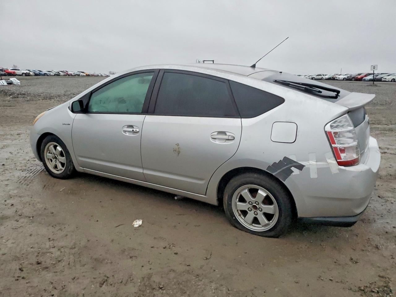 2007 TOYOTA PRIUS photo 2
