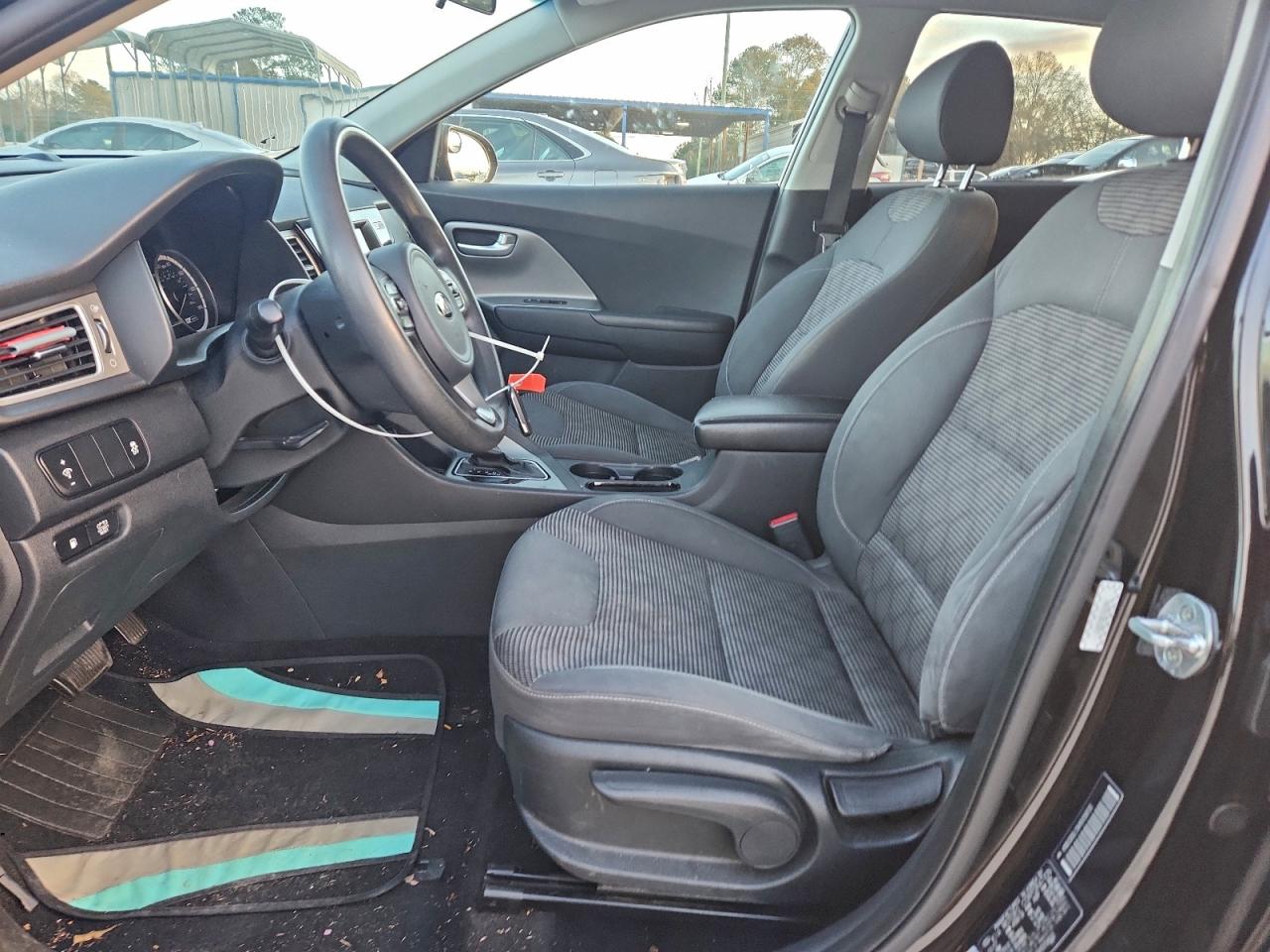 2017 KIA NIRO FE photo 7