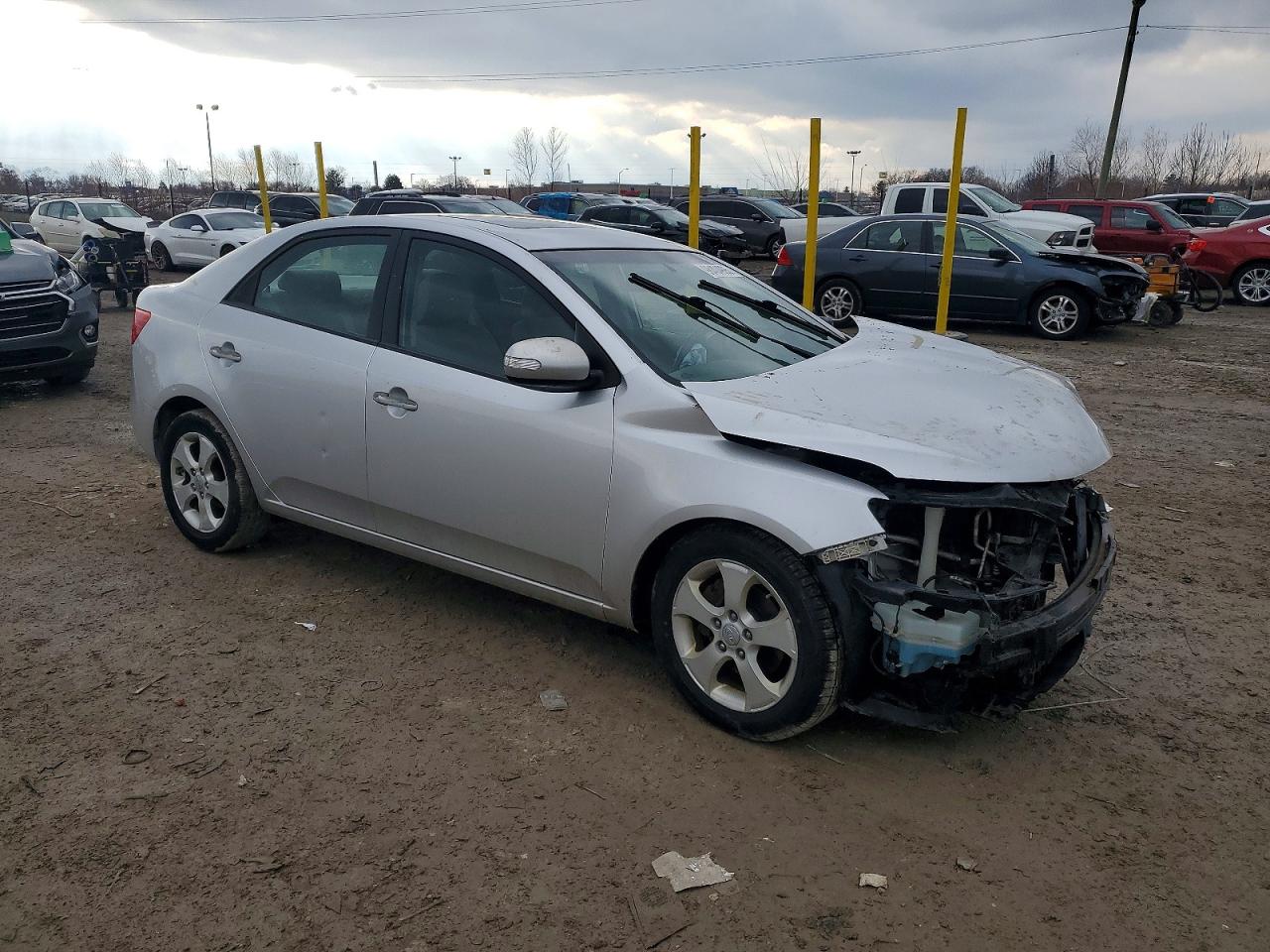 2010 KIA FORTE EX photo 4