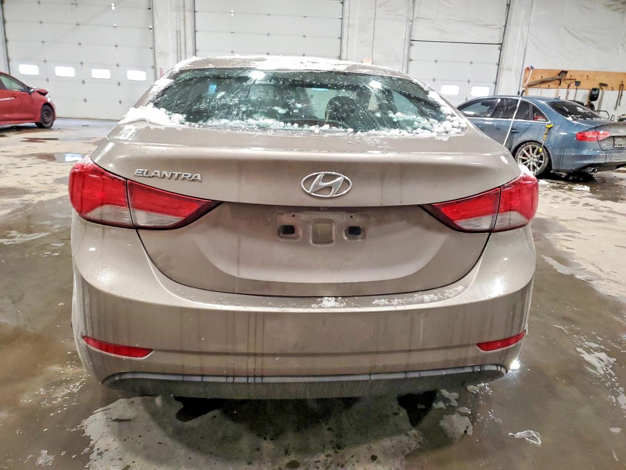2016 HYUNDAI ELANTRA SE photo 6