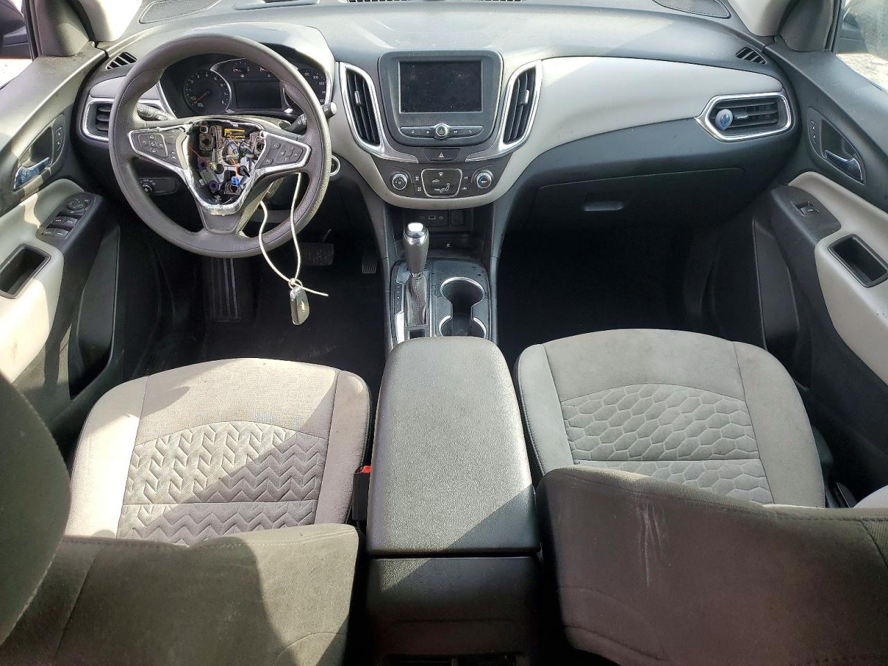 2020 CHEVROLET EQUINOX LT photo 8