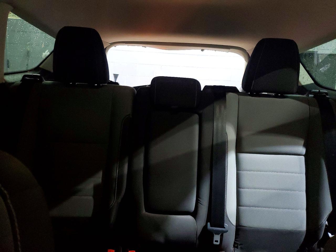 2016 FORD ESCAPE SE photo 28