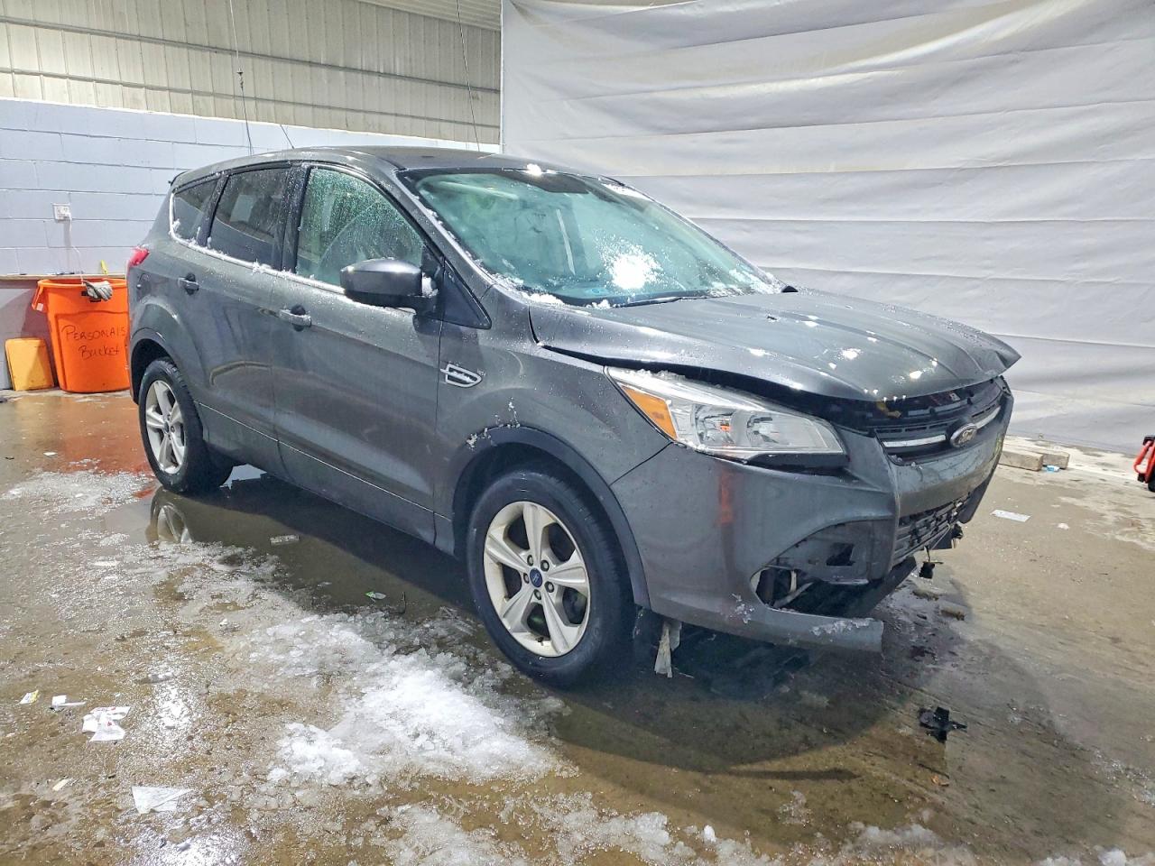2016 FORD ESCAPE SE photo 10