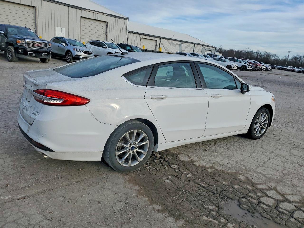 2017 FORD FUSION SE photo 5