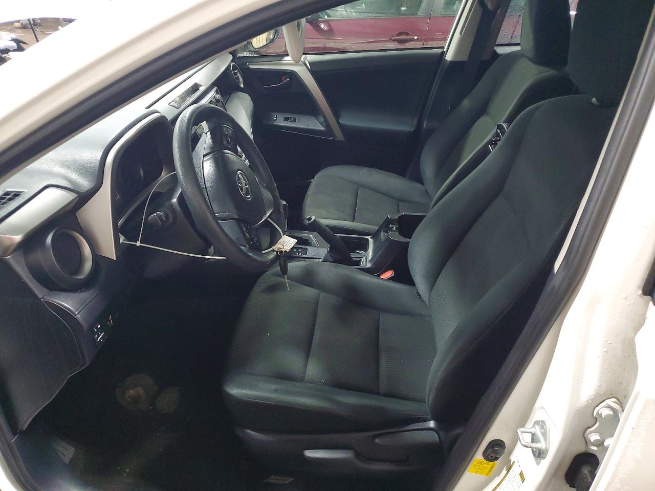 2018 TOYOTA RAV4 LE photo 7