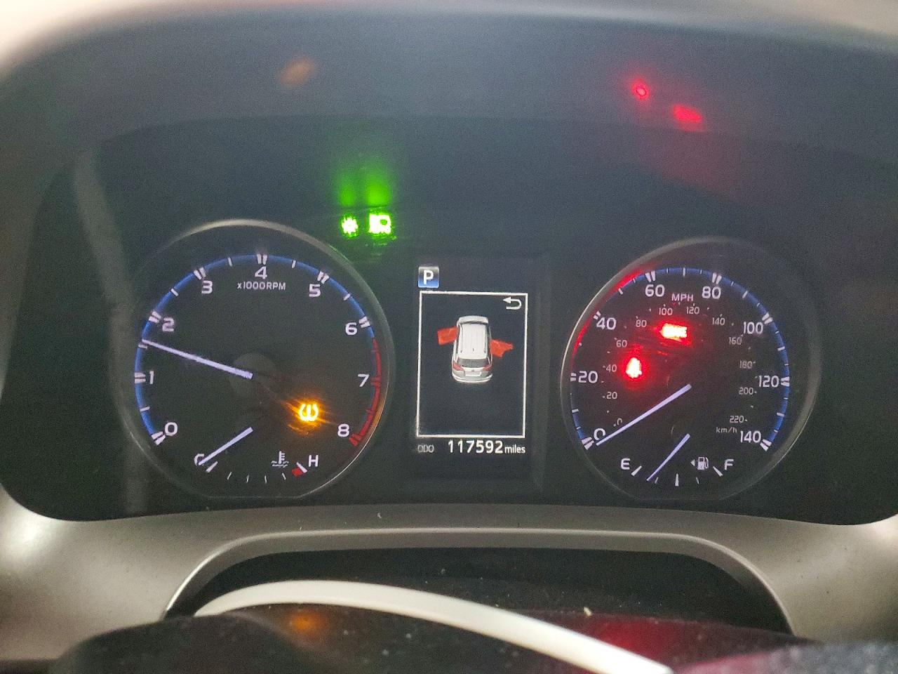 2018 TOYOTA RAV4 LE photo 9