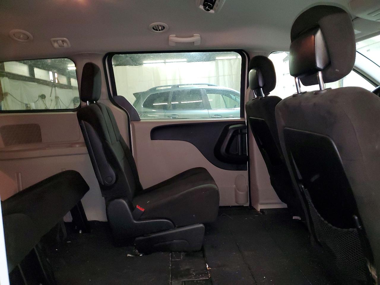 2013 DODGE GRAND CARAVAN SE photo 21