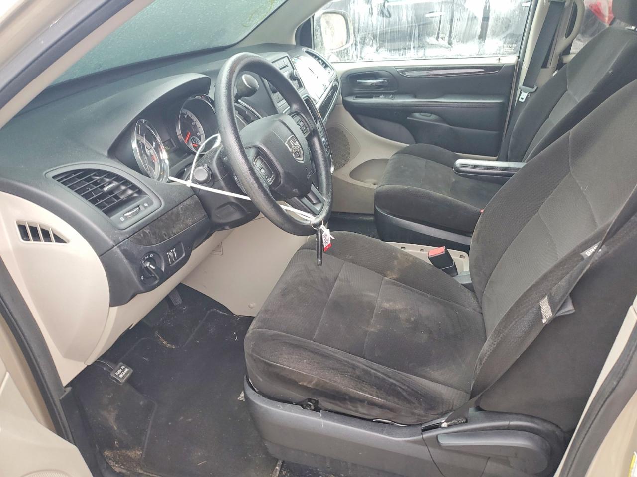 2013 DODGE GRAND CARAVAN SE photo 13