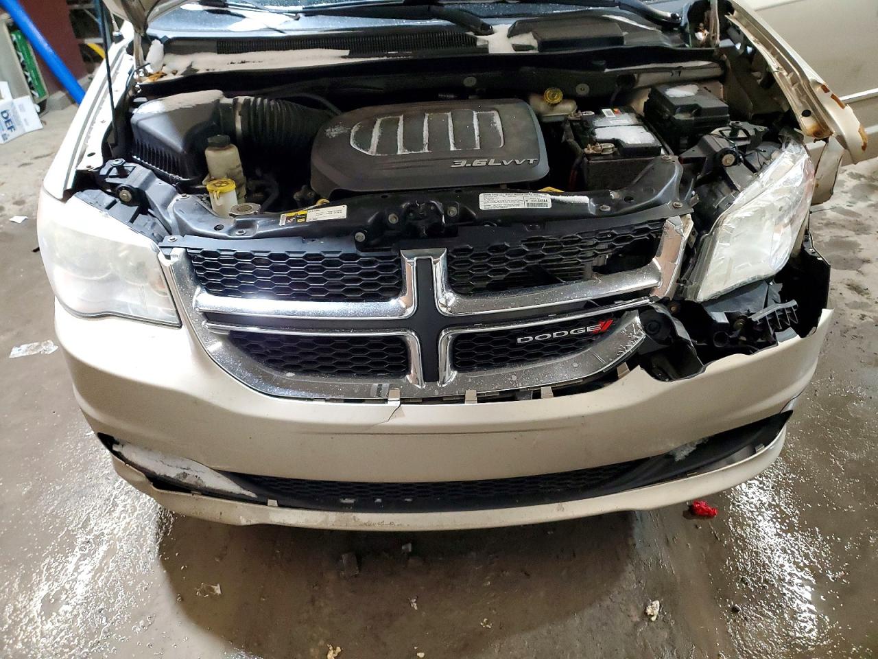 2013 DODGE GRAND CARAVAN SE photo 23