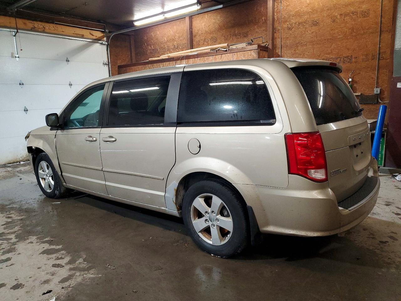 2013 DODGE GRAND CARAVAN SE photo 3