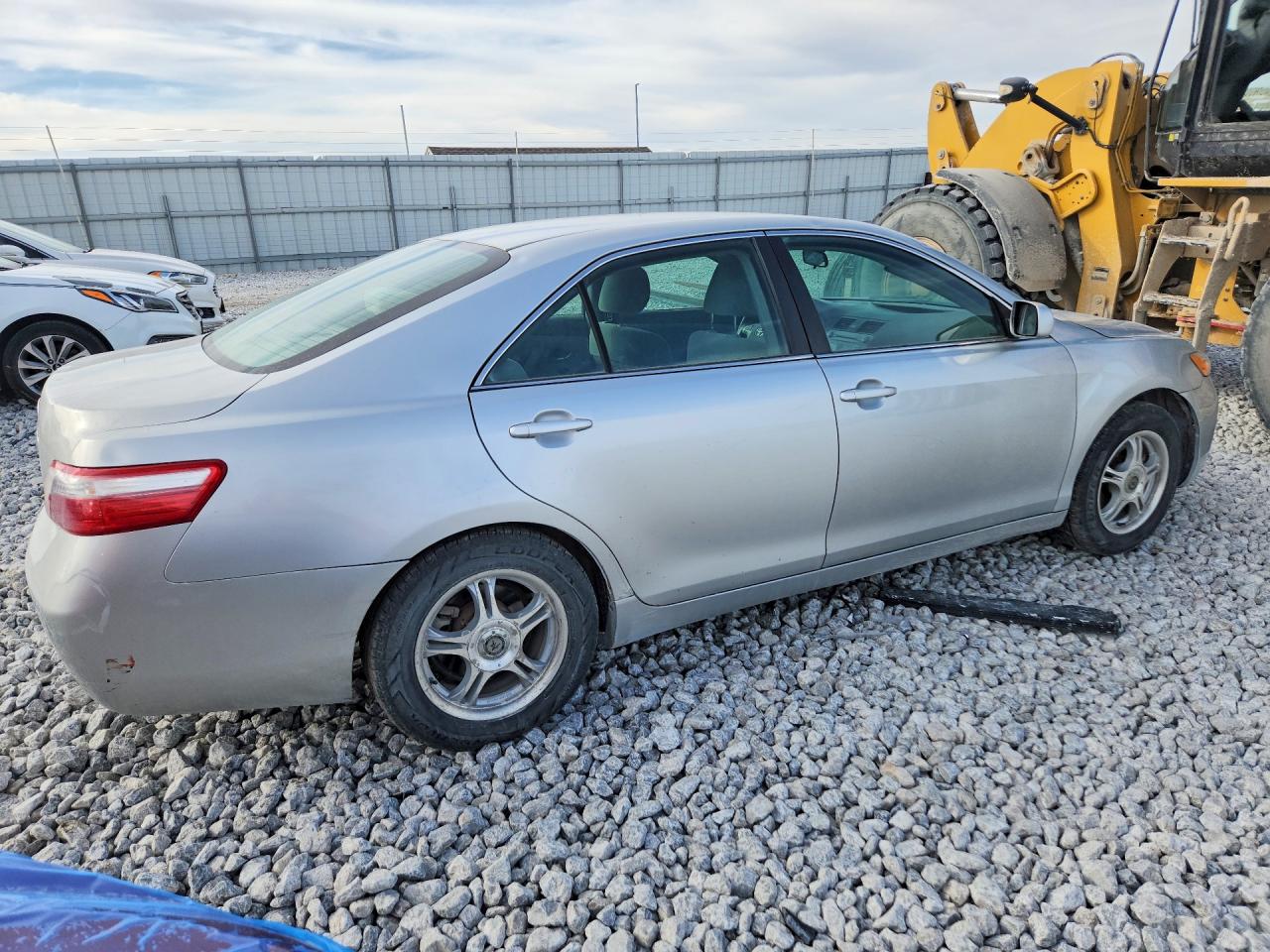 2009 TOYOTA CAMRY BASE photo 3