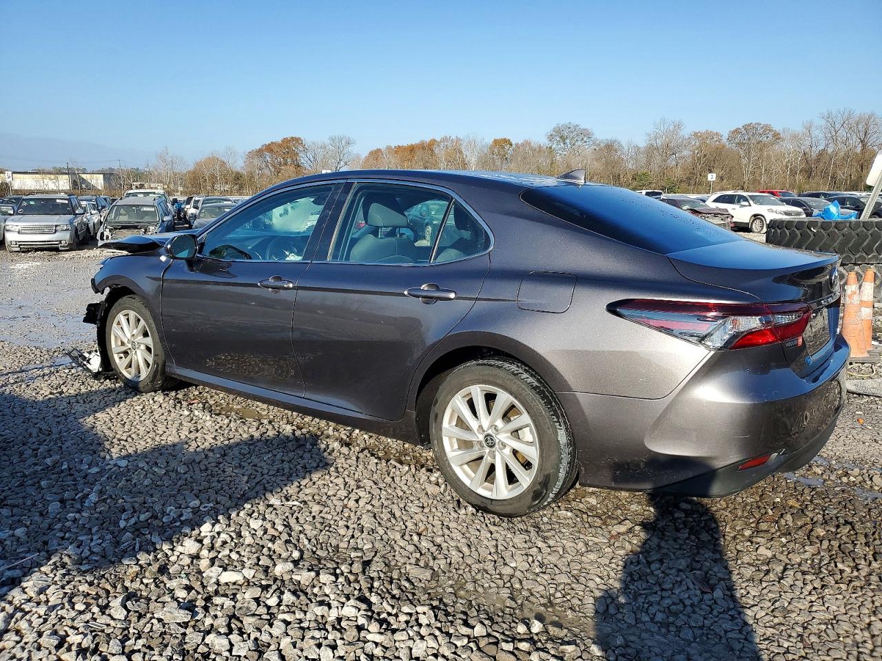 2023 TOYOTA CAMRY LE photo 2