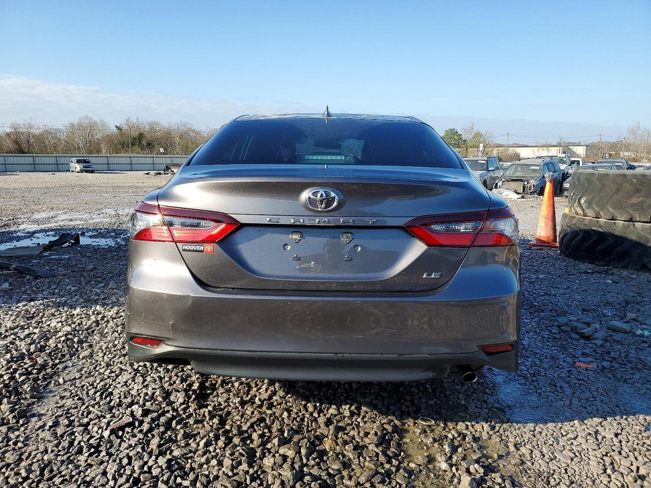 2023 TOYOTA CAMRY LE photo 6