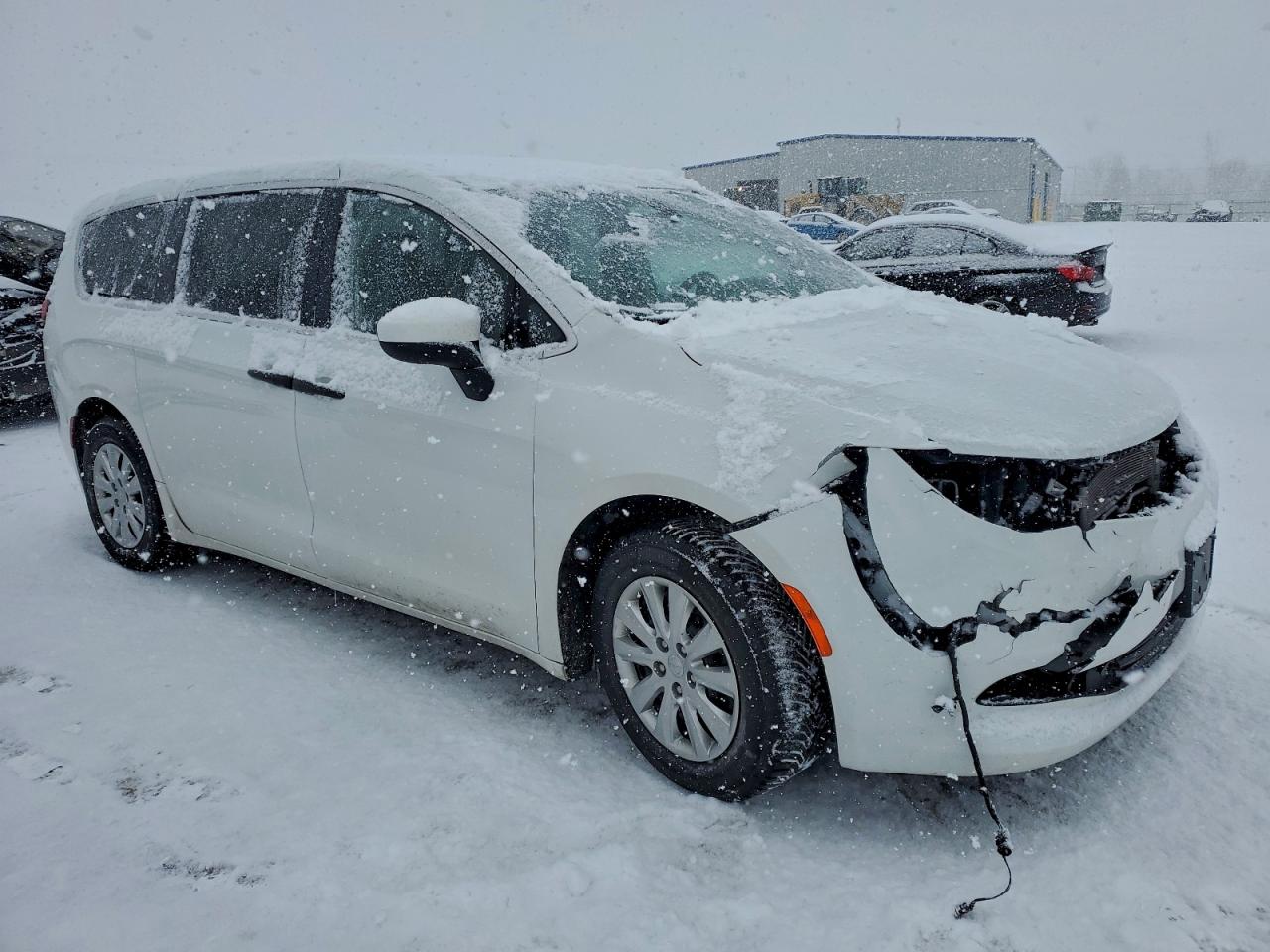 2020 CHRYSLER VOYAGER L photo 4