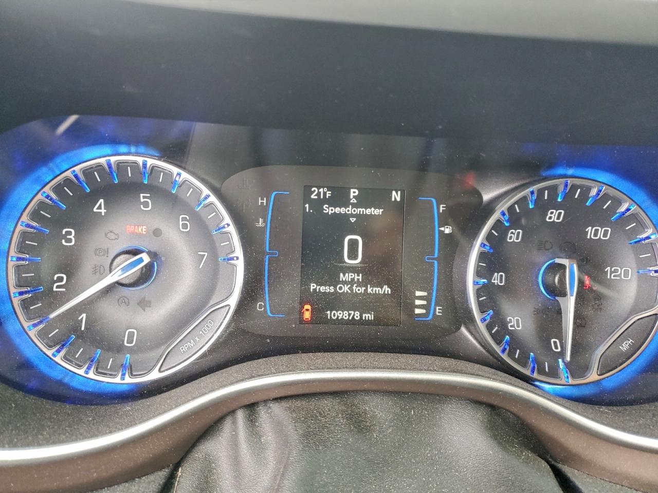 2020 CHRYSLER VOYAGER L photo 9