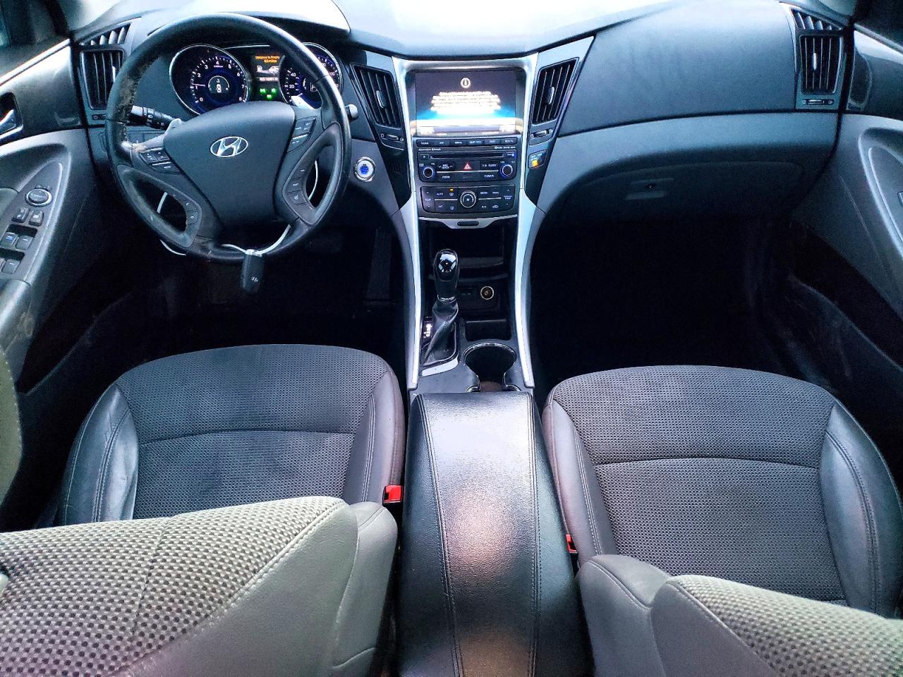 2014 HYUNDAI SONATA SE photo 8