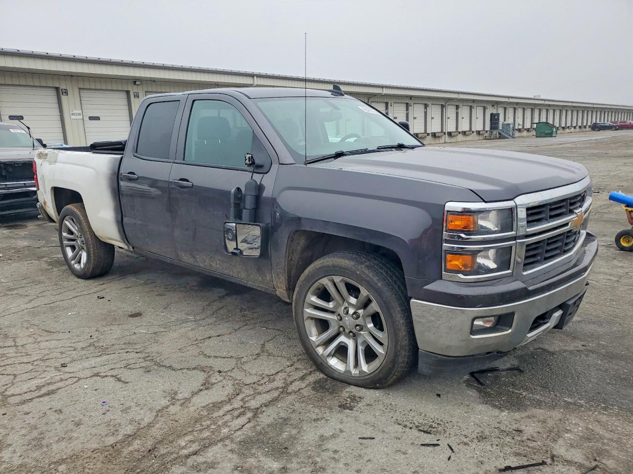 2015 CHEVROLET SILVERADO K1500 LT photo 4