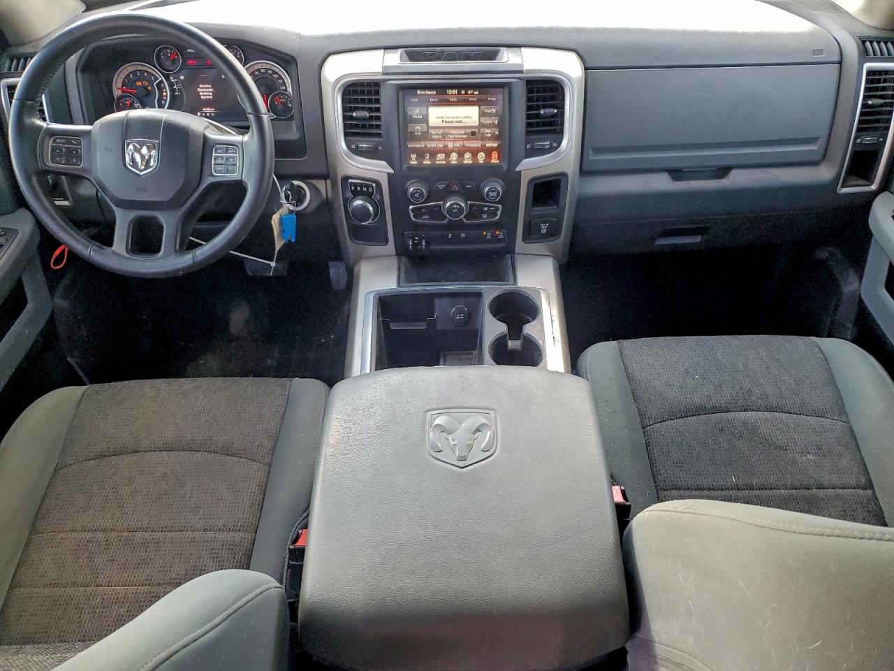 2015 RAM 1500 SLT photo 15