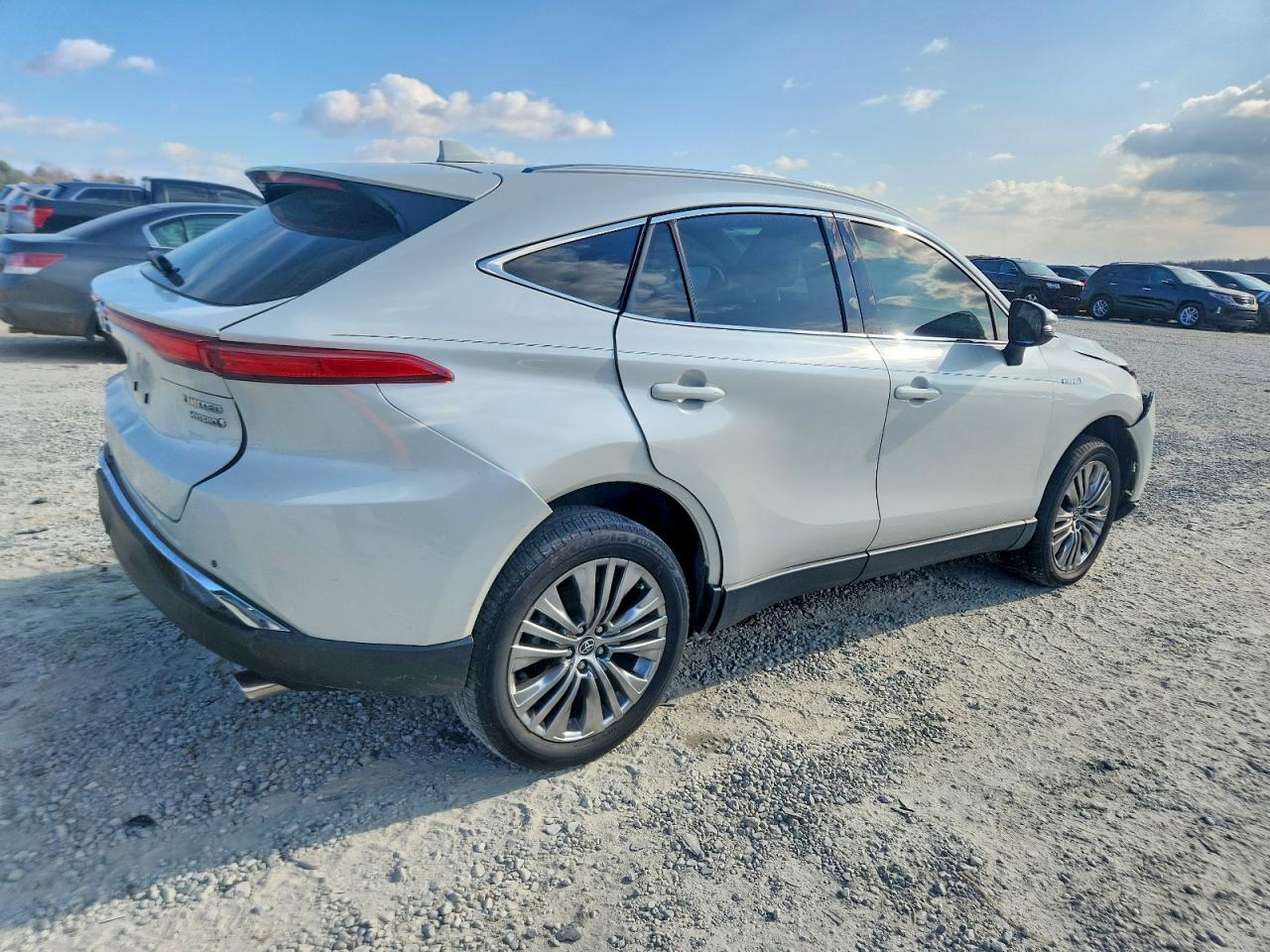 2021 TOYOTA VENZA LE photo 7