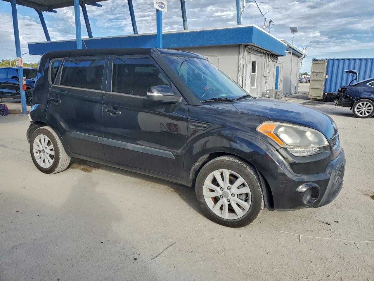 2013 KIA SOUL + photo 7