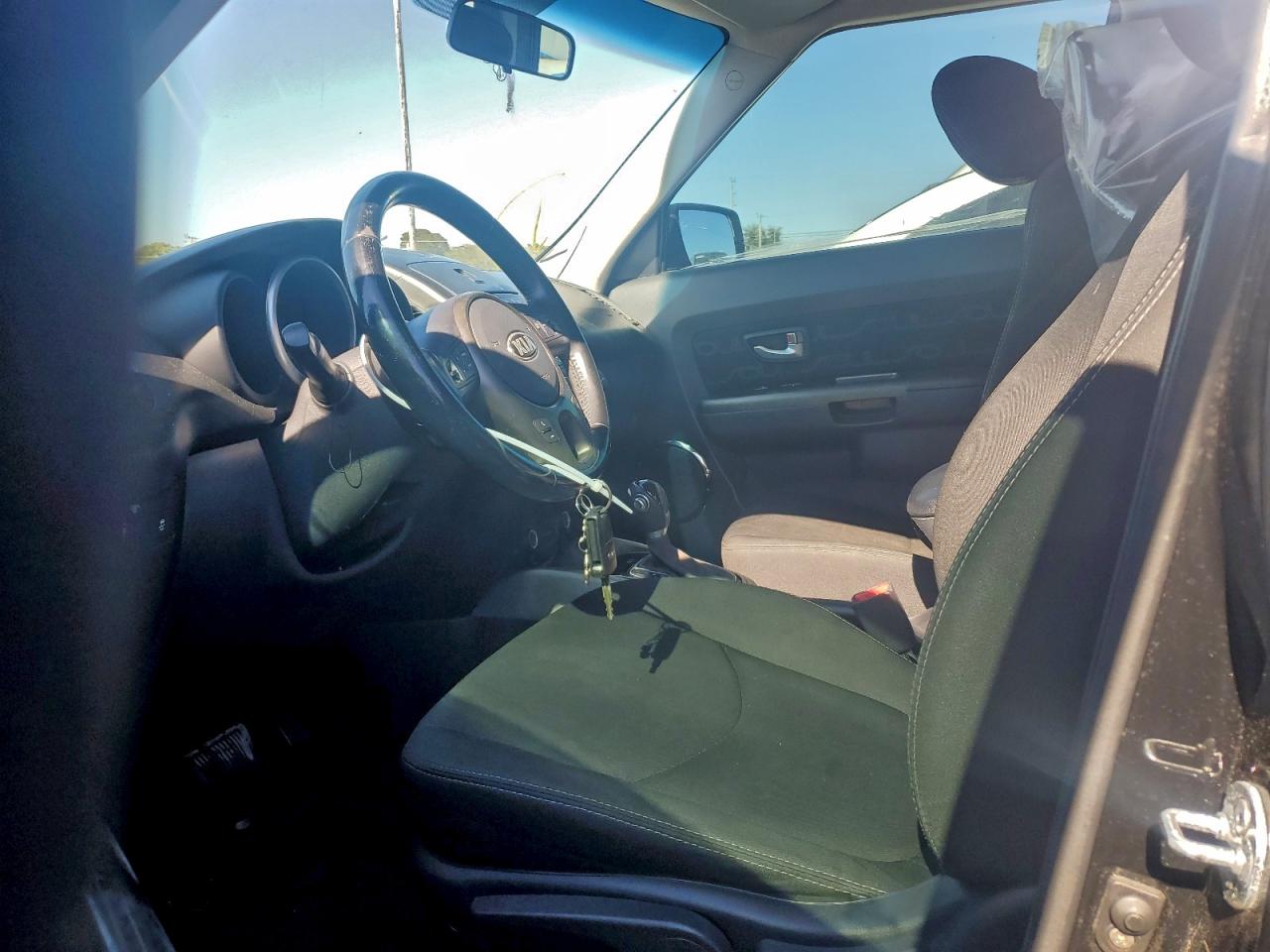 2013 KIA SOUL + photo 13