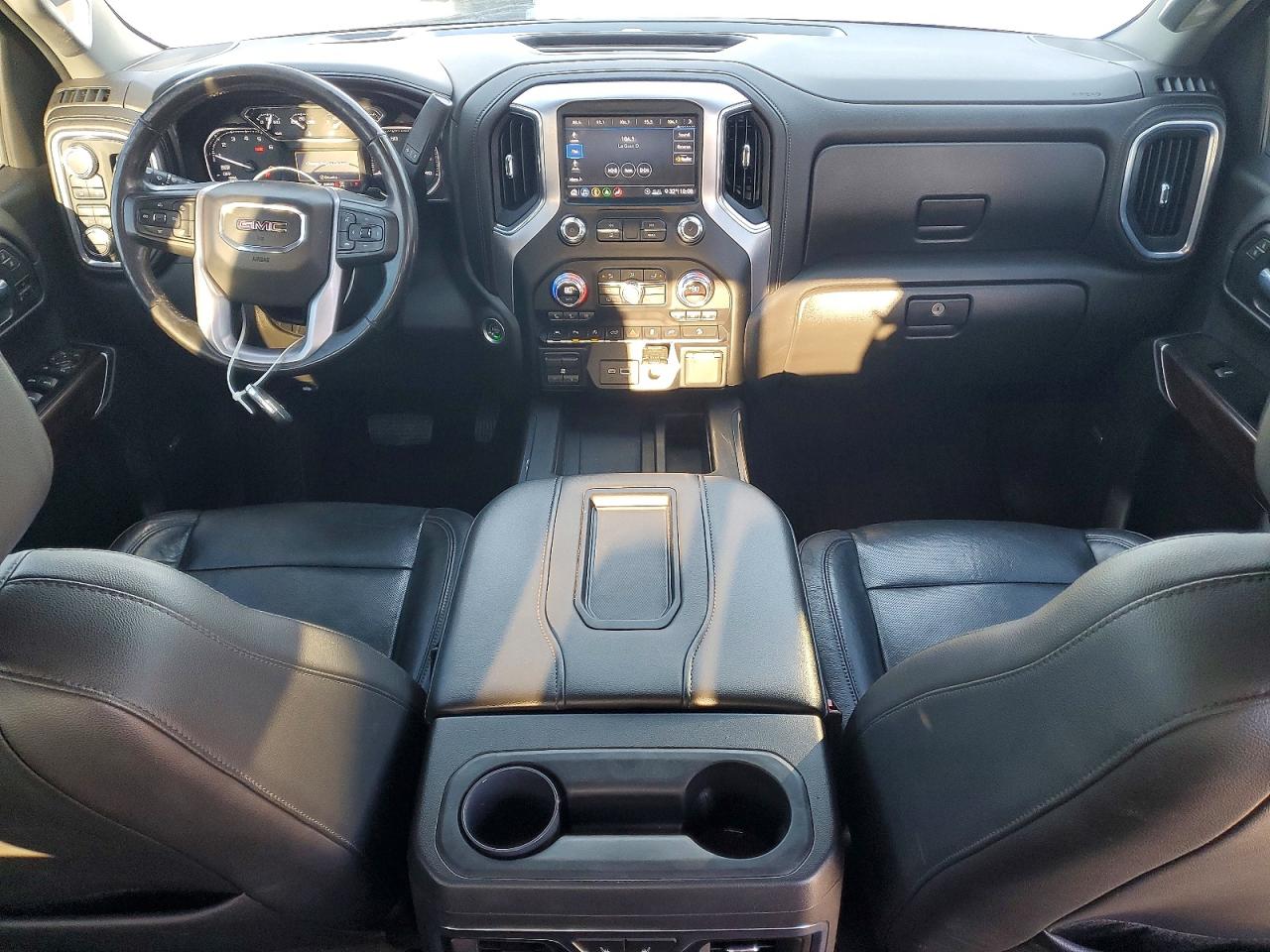 2020 GMC SIERRA K1500 SLT photo 8
