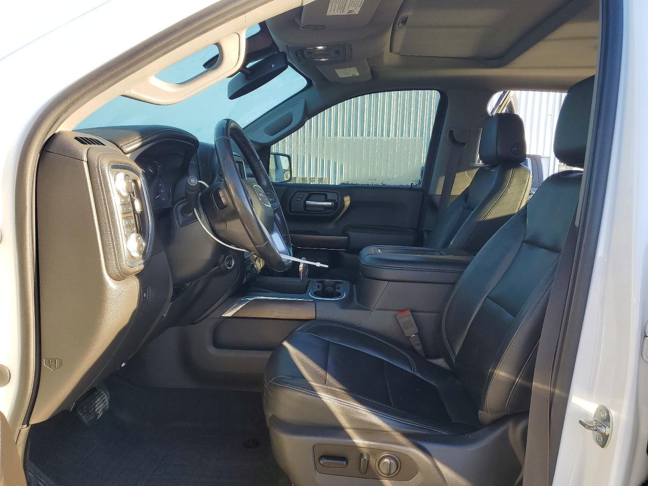 2020 GMC SIERRA K1500 SLT photo 7
