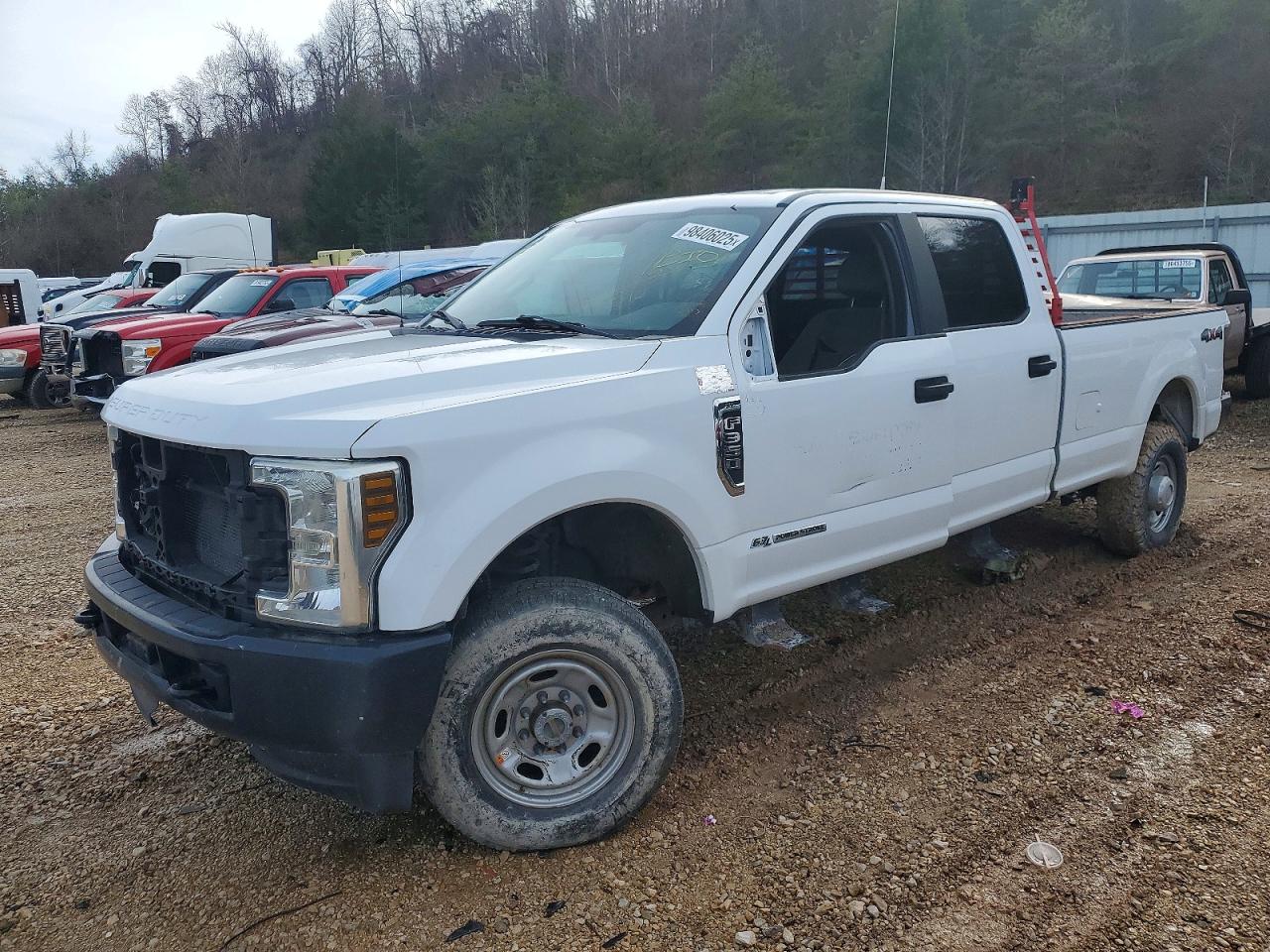 2019 FORD F350 SUPER