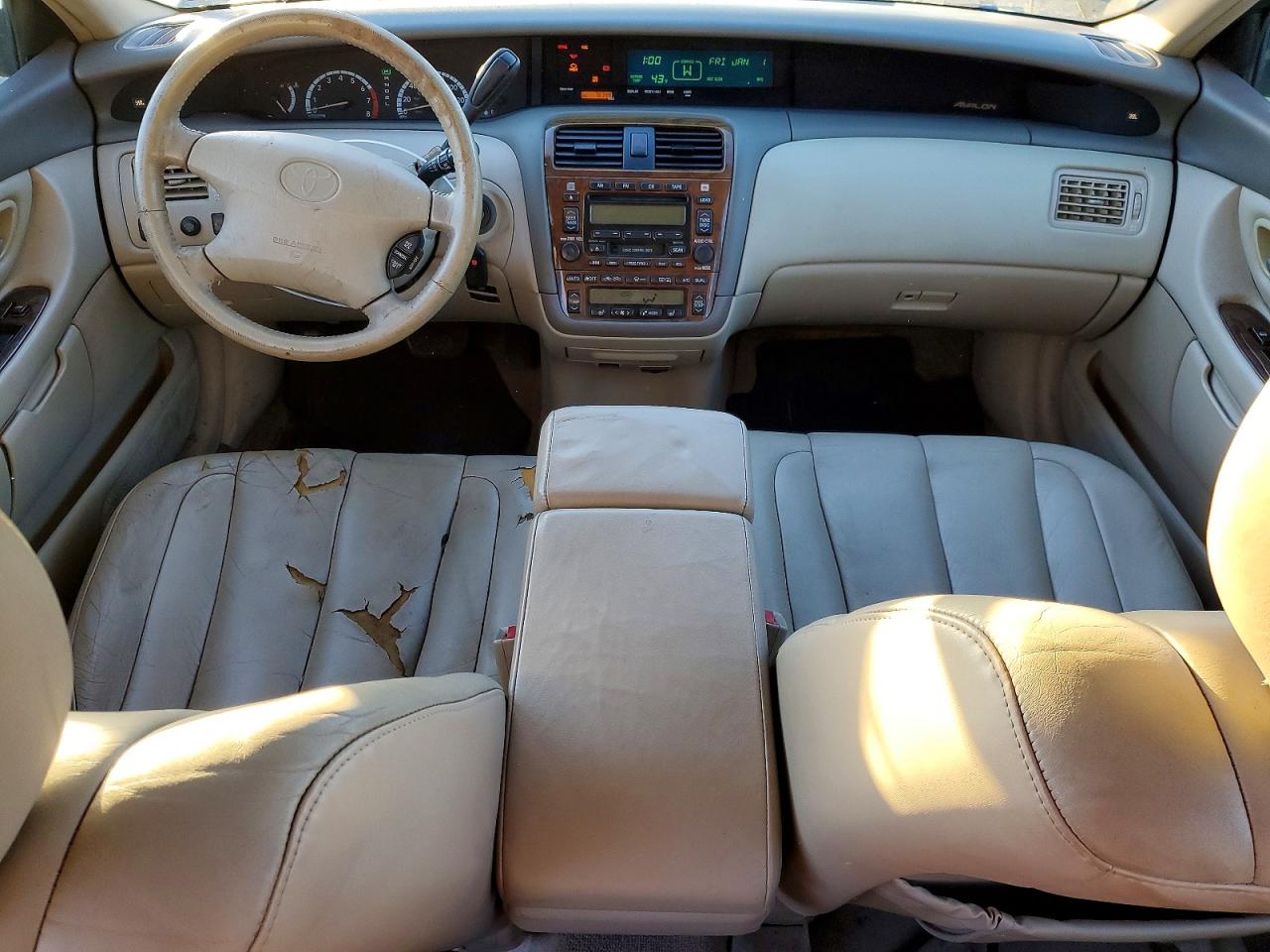2000 TOYOTA AVALON XL photo 8