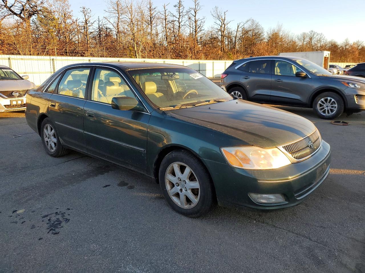 2000 TOYOTA AVALON XL photo 4