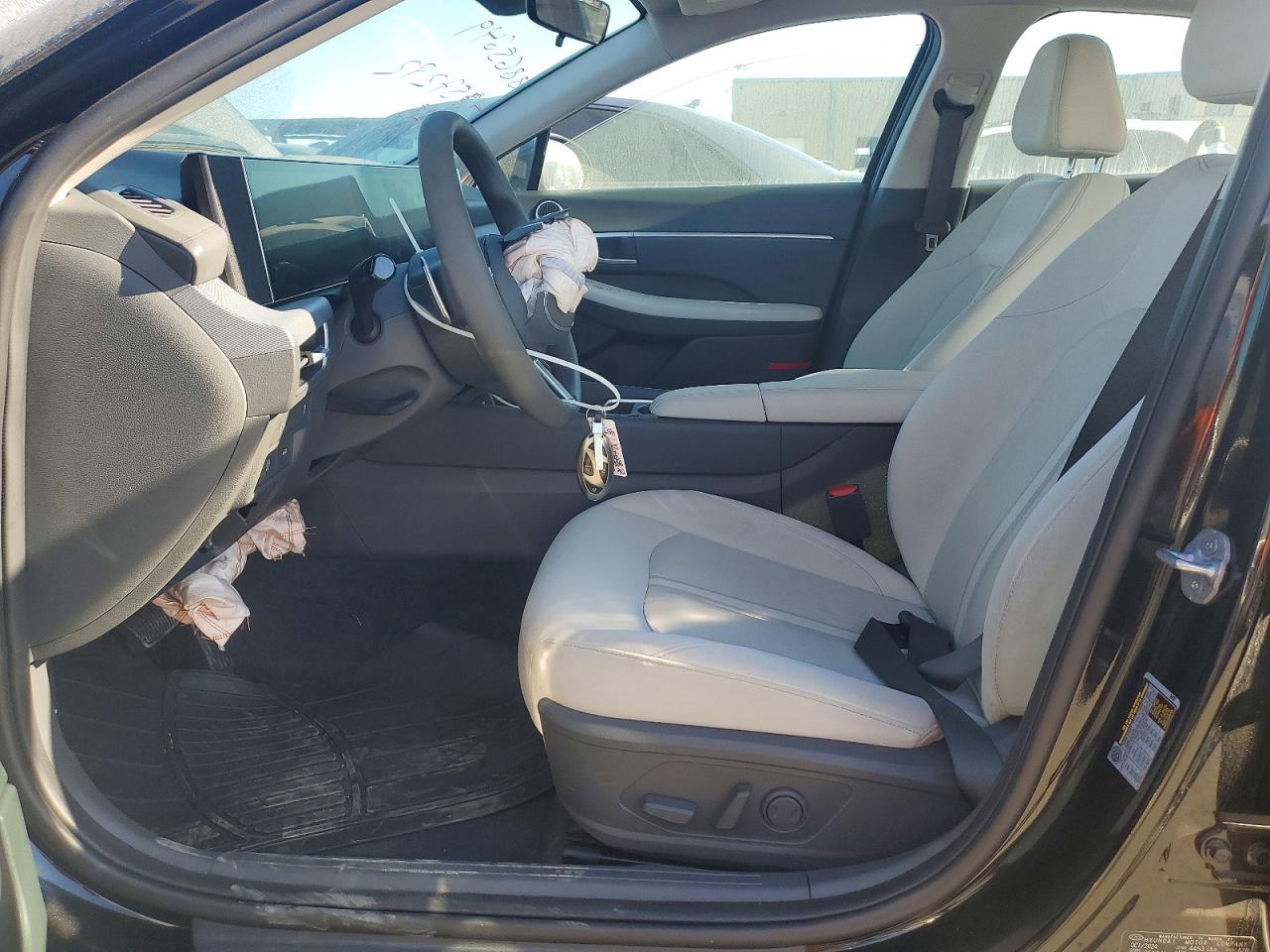 2025 HYUNDAI SONATA SEL photo 7