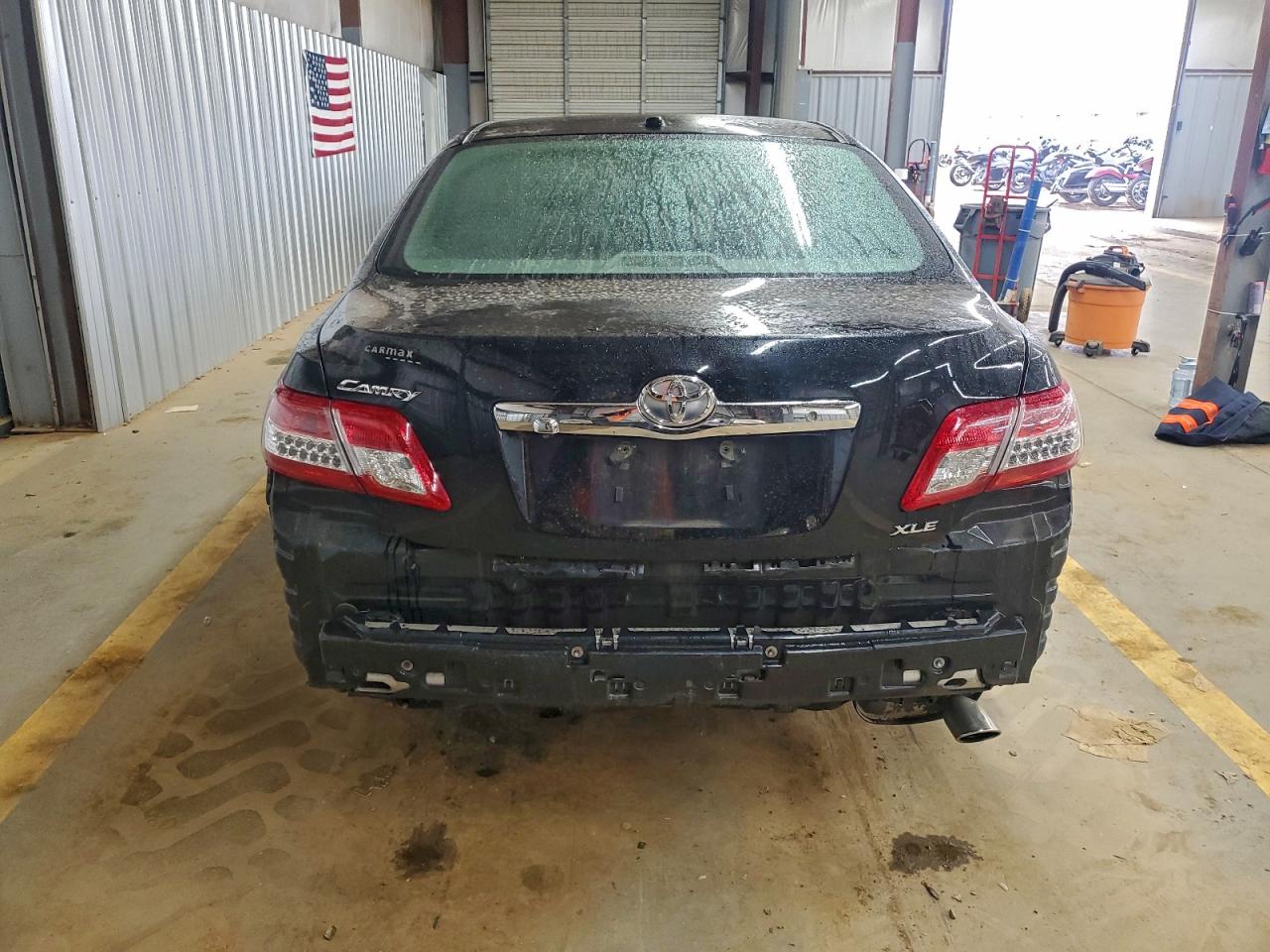 2011 TOYOTA CAMRY BASE photo 6