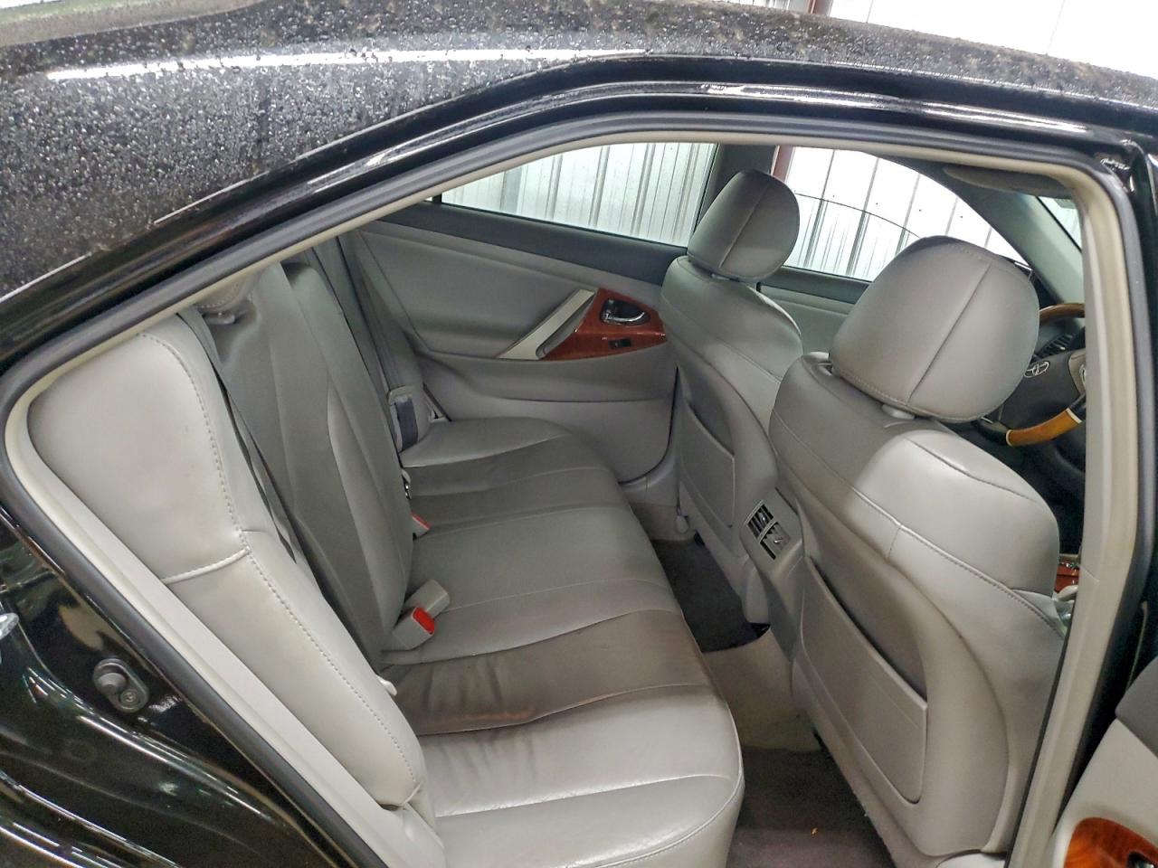 2011 TOYOTA CAMRY BASE photo 10