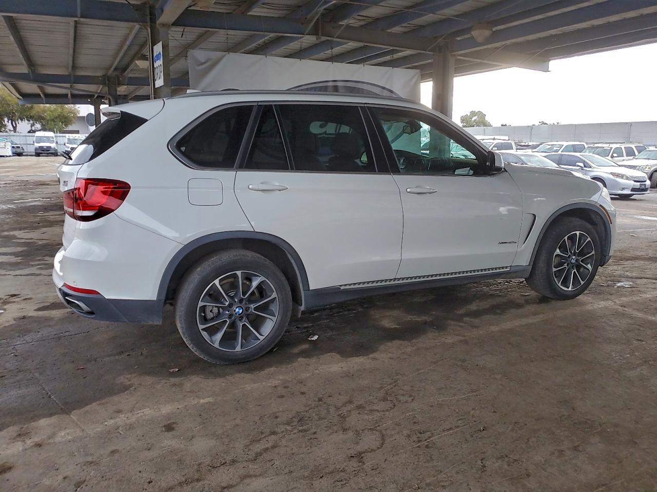 2016 BMW X5 XDR40E photo 5
