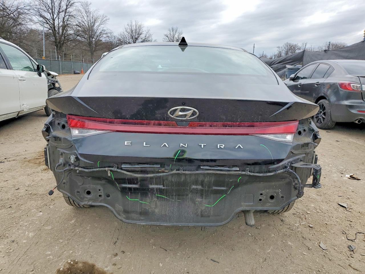 2021 HYUNDAI ELANTRA SE photo 6