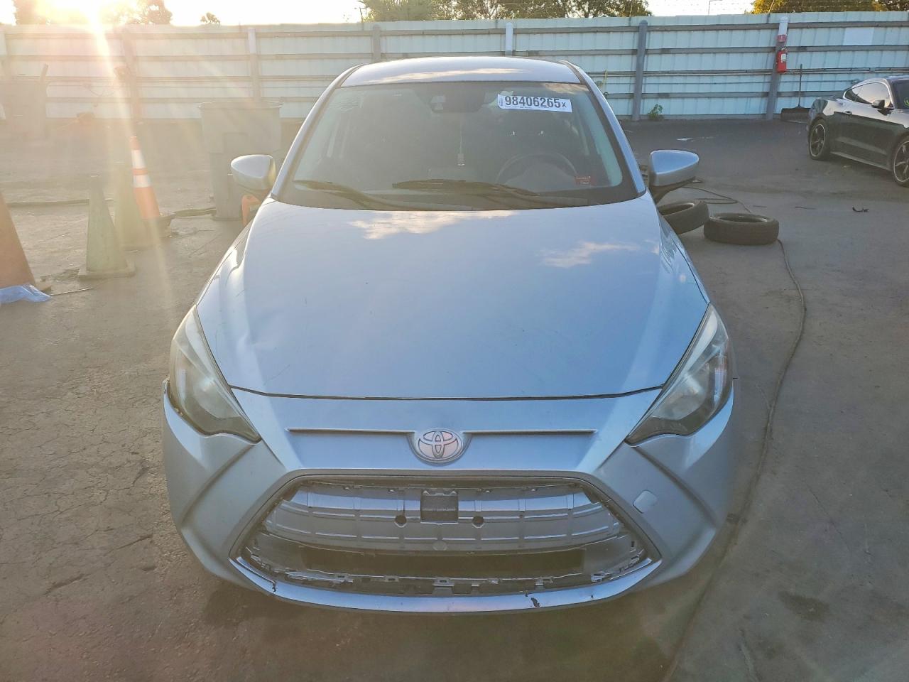 2019 TOYOTA YARIS L photo 5