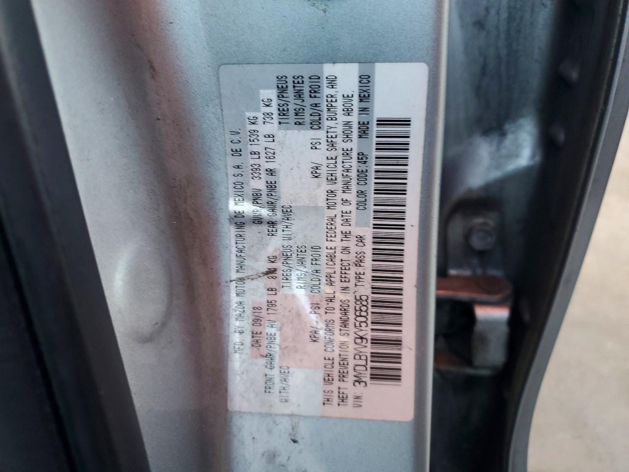 2019 TOYOTA YARIS L photo 12