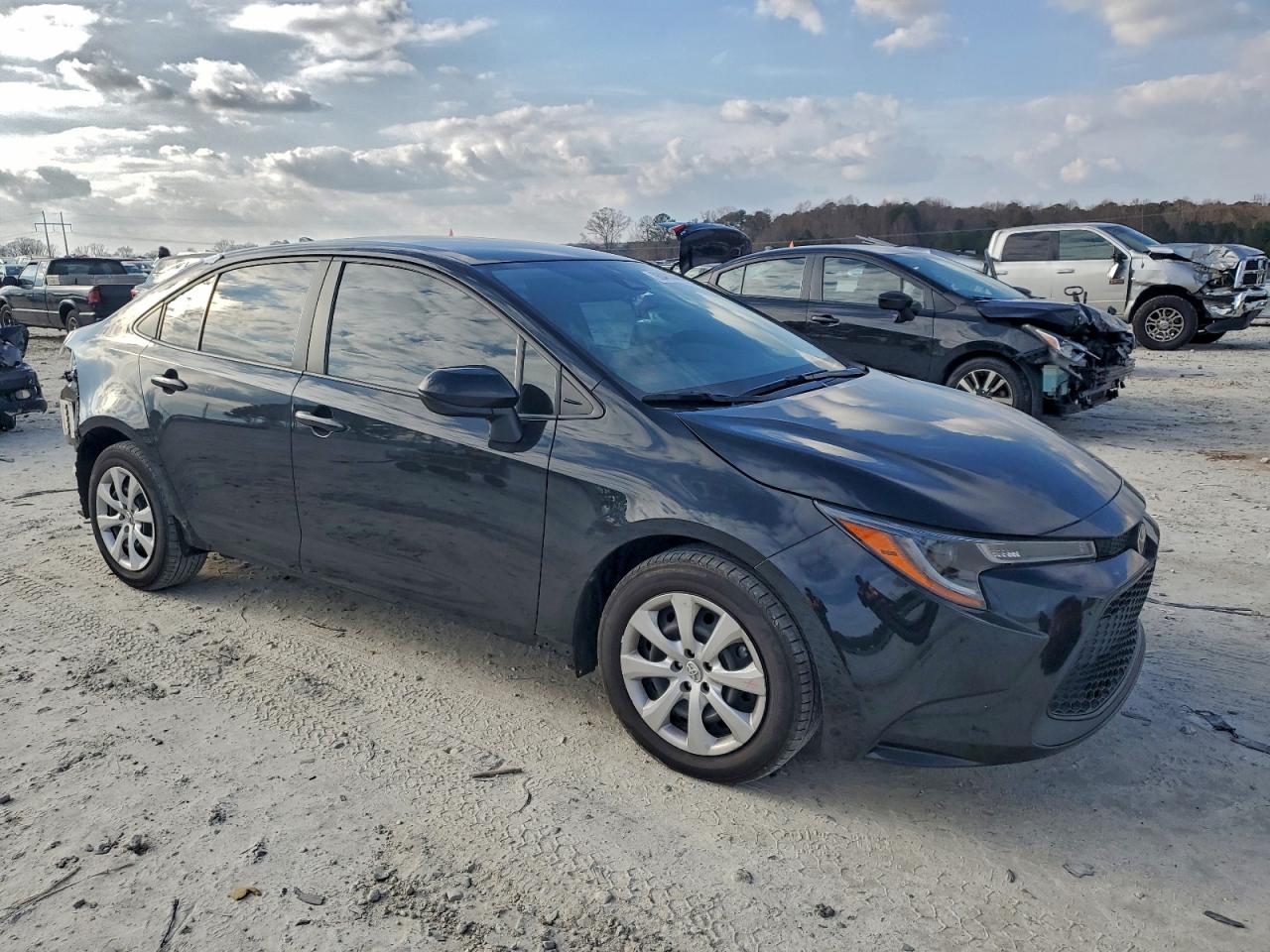 2022 TOYOTA COROLLA LE photo 4