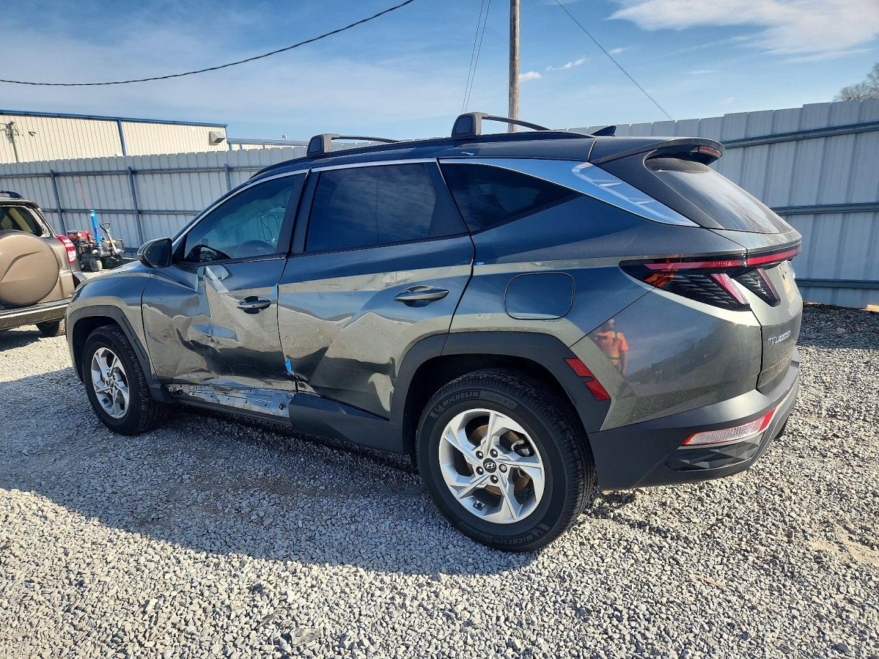 2022 HYUNDAI TUCSON SEL photo 2