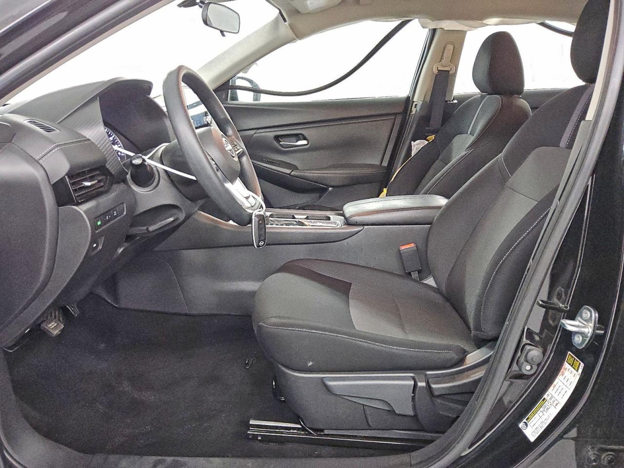 2025 NISSAN SENTRA SV photo 13