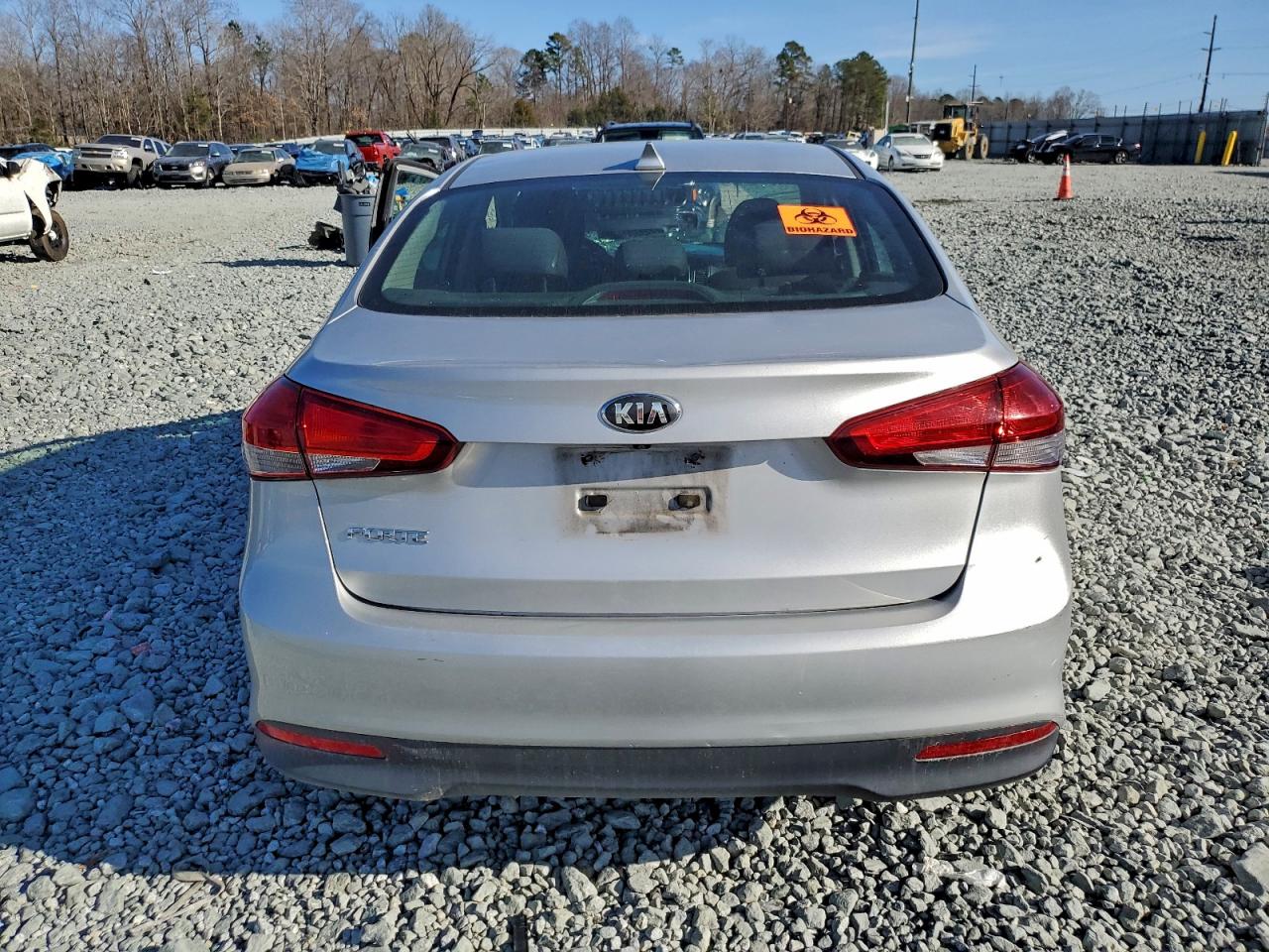 2018 KIA FORTE LX photo 6