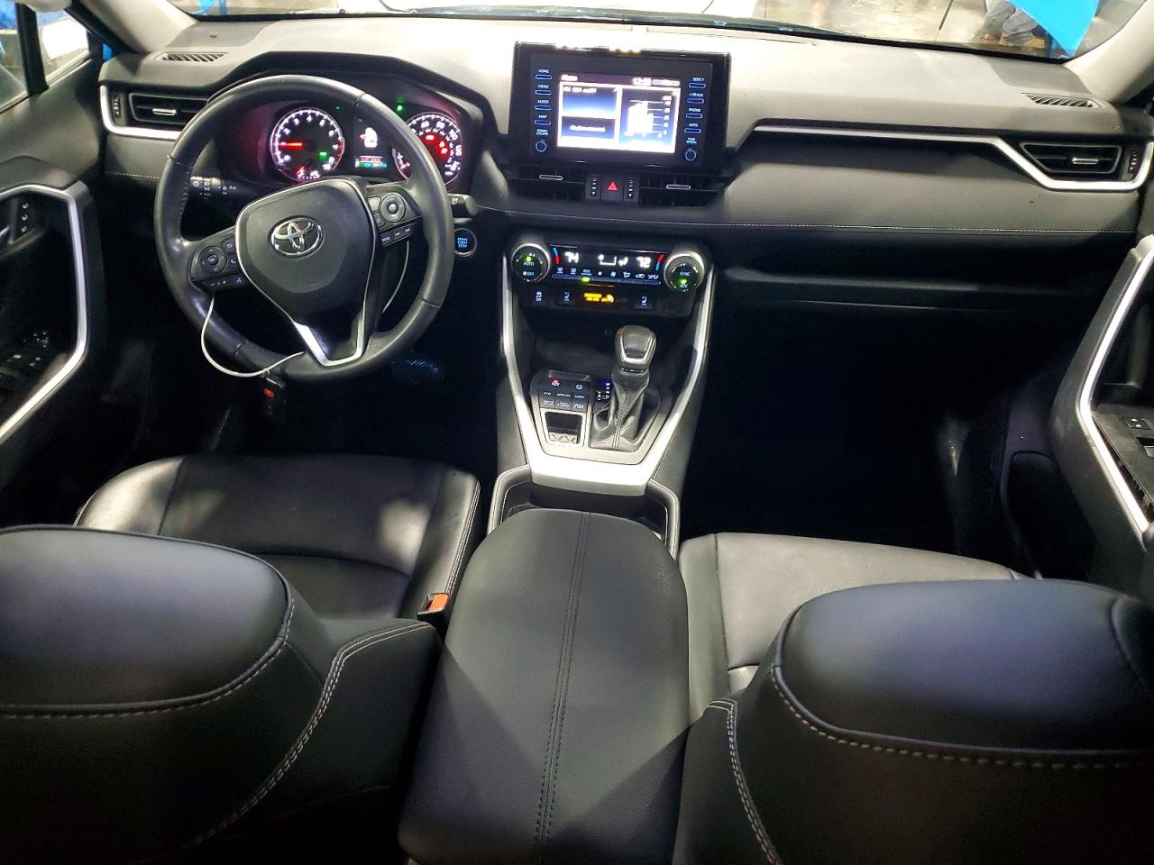 2019 TOYOTA RAV4 XLE PREMIUM photo 8