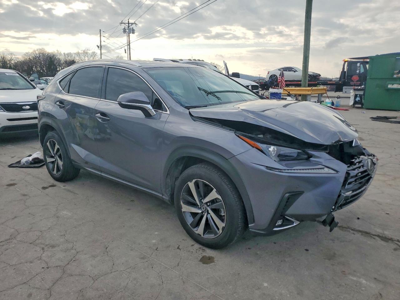 2020 LEXUS NX 300 photo 4